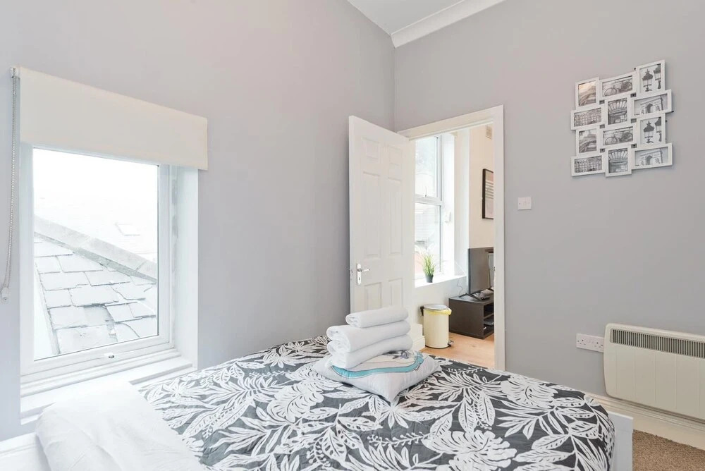 Lovely Self Contained 1-bed Apartment in Rathmines