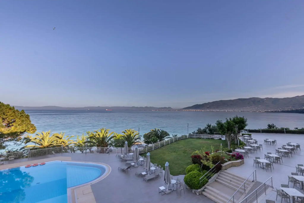 Messinian Bay