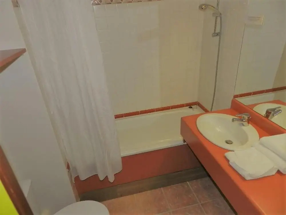 Les Provinciales Hotel & Restaurent