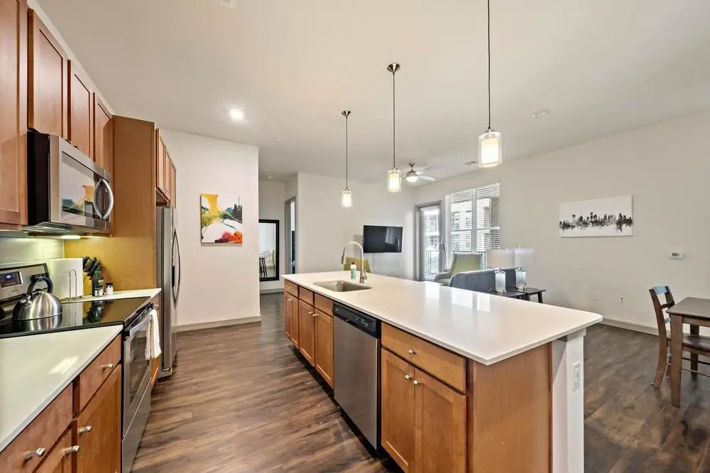 Recently Upgraded Downtown Great Amenities
