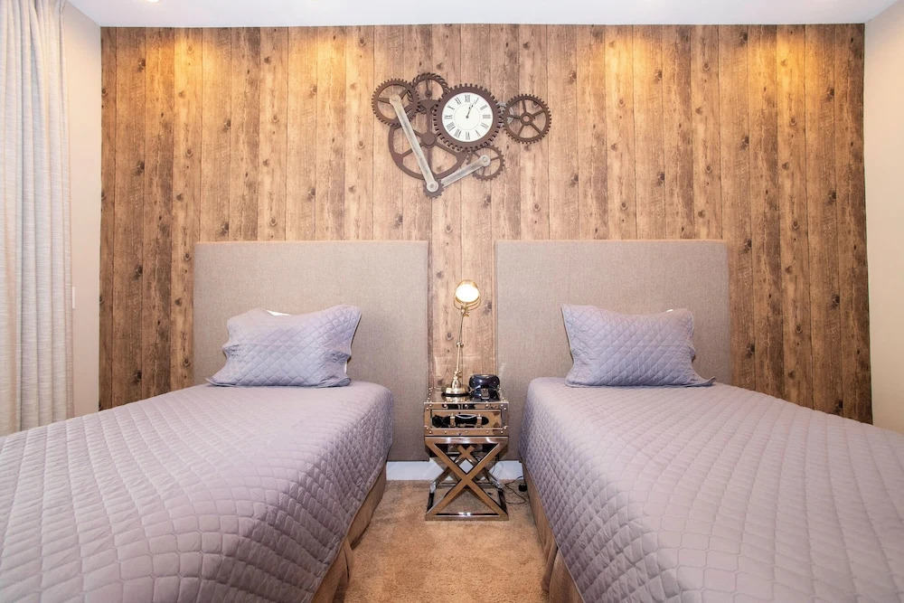 Luxury 4 Bedroom Home @ Magic Village Resort 7487