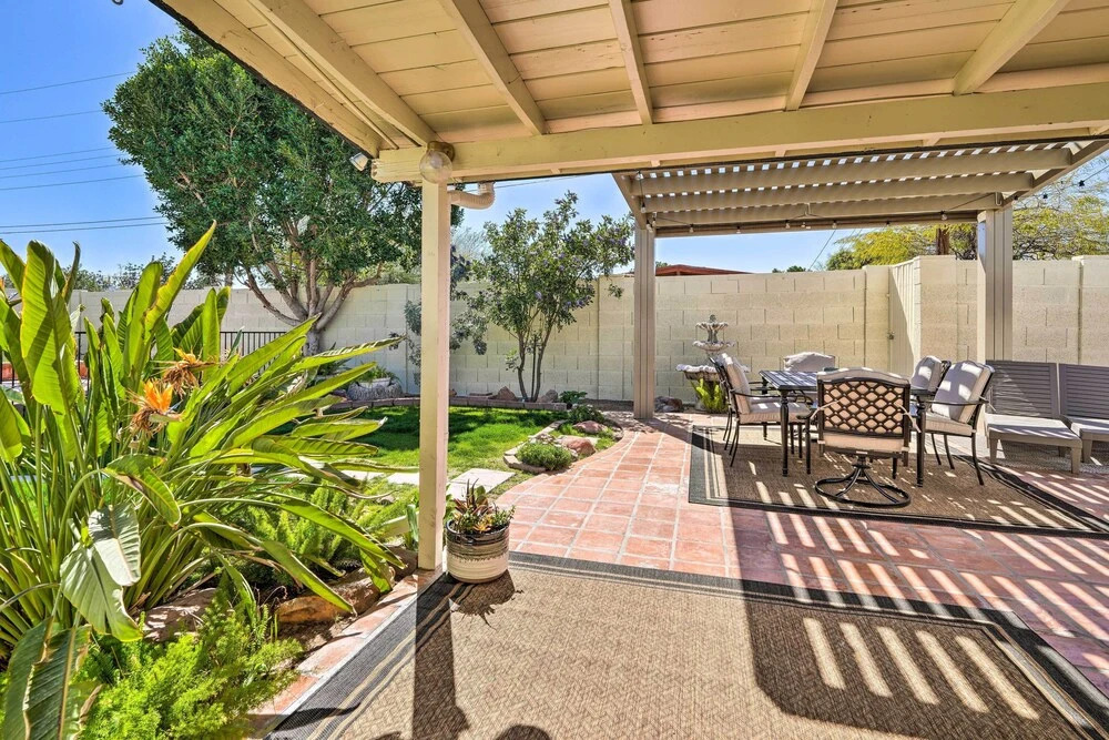 Scottsdale Retreat w/ Hot Tub, 2 Mi to Old Town