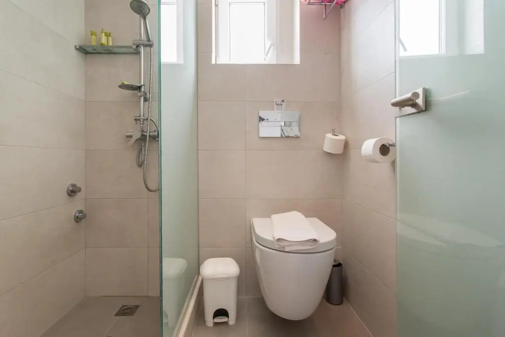 Irini Rooms