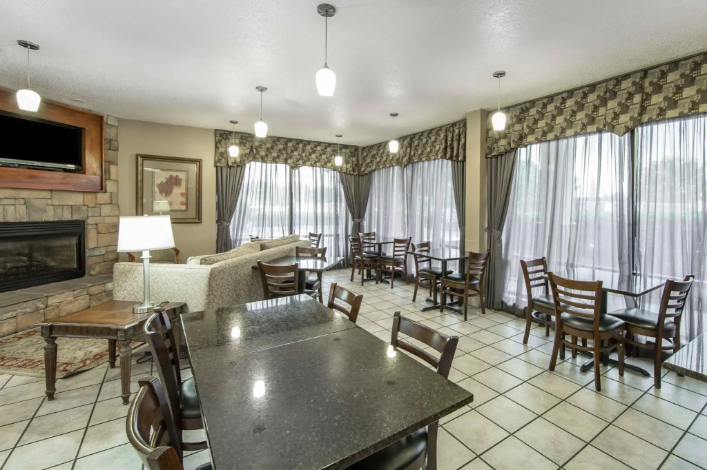 Quality Inn Merchants Drive