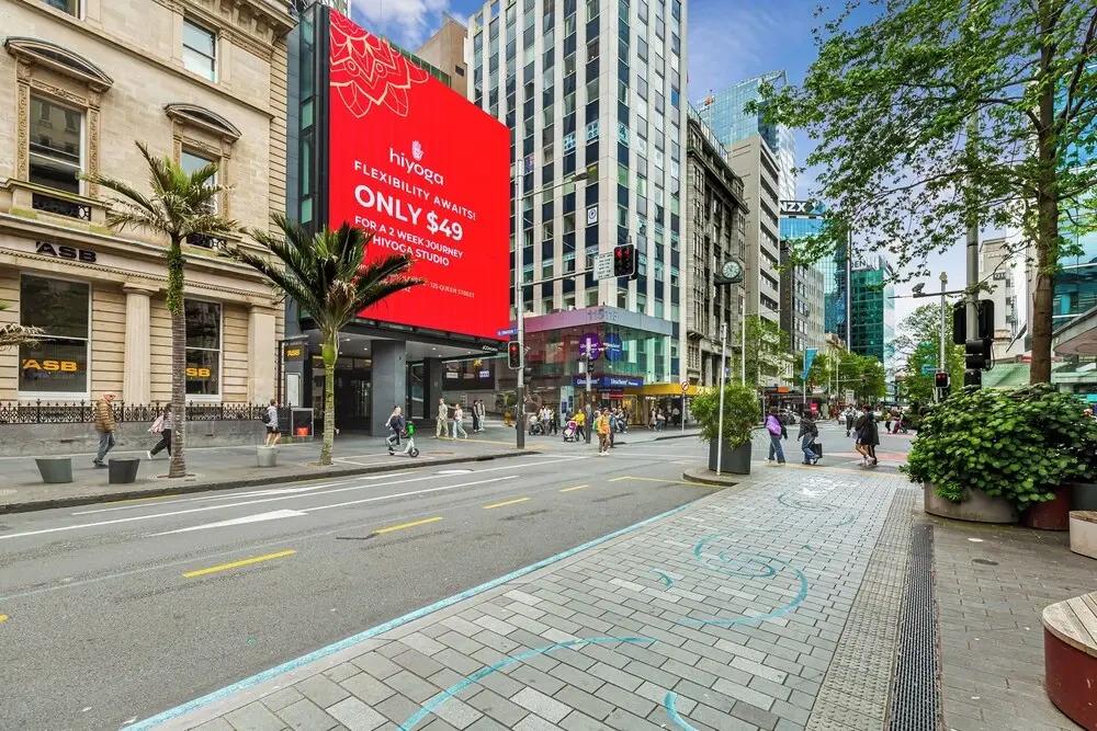 Downtown CBD Apt | Central Walkable | Zodiak Stays