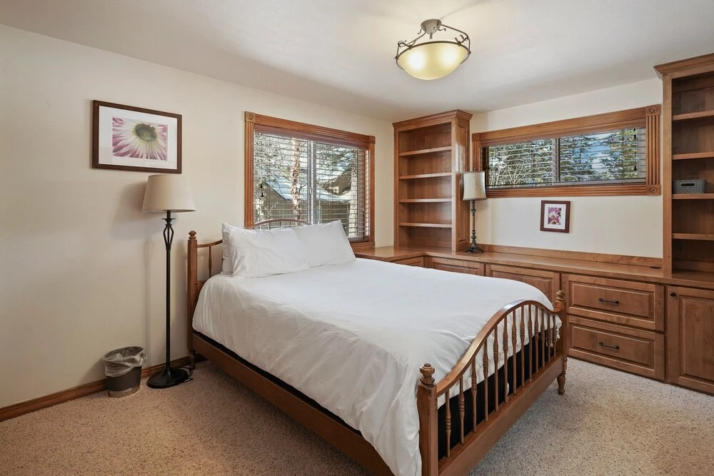 2 Sarazen Home with Hot Tub and BBQ on the Deck, Close to Woodlands Golf Course by RedAwning