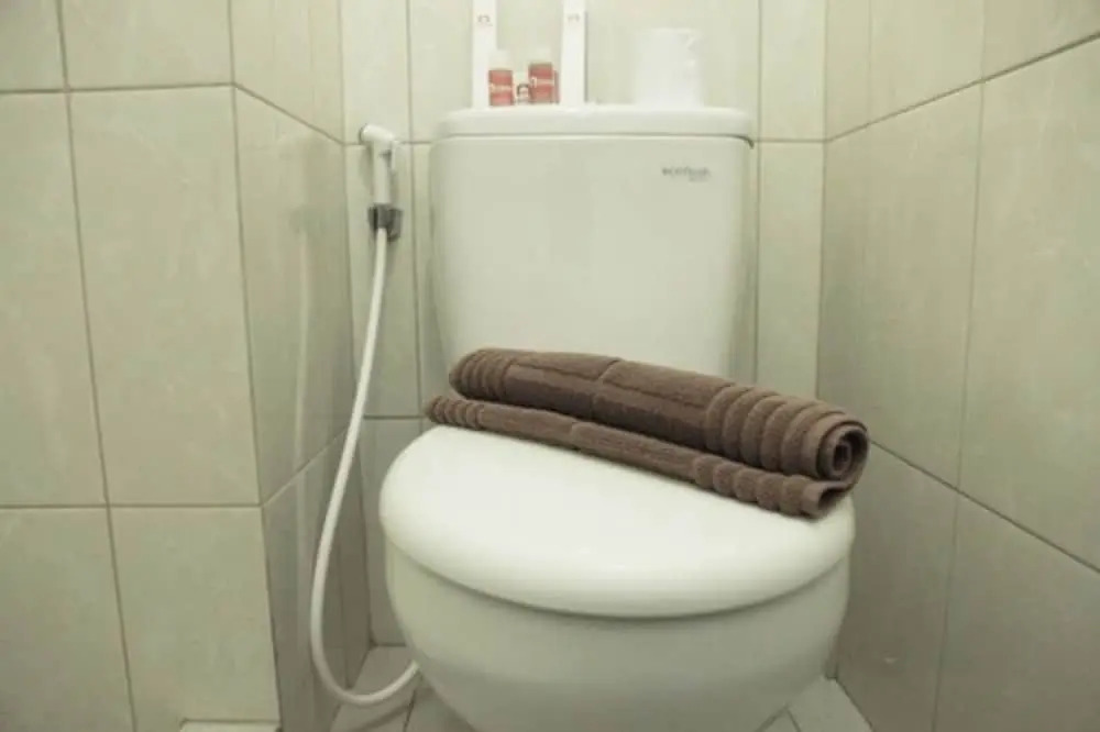 Modern and Comfortable Studio Apartment Springlake Summarecon near Summarecon