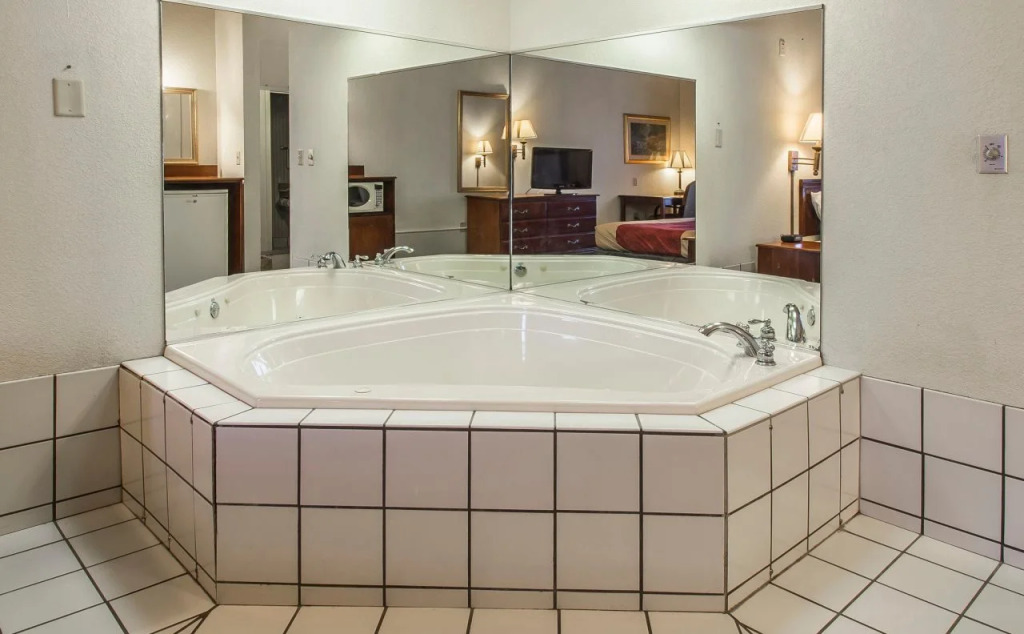 Econo Lodge Inn & Suites Marianna South
