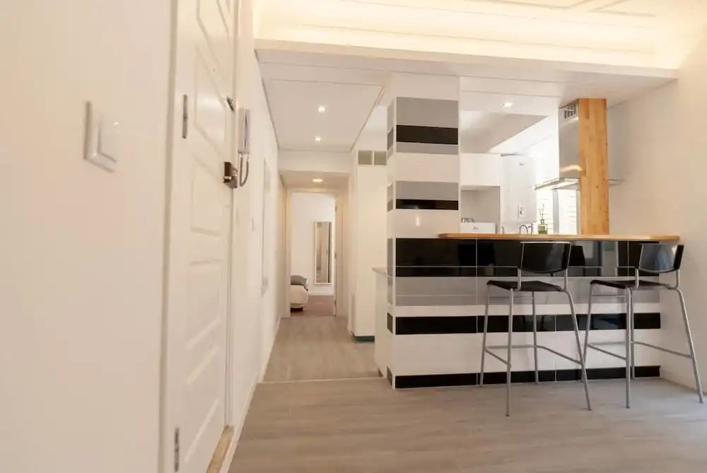 Alameda Apartments & Rooms