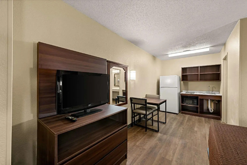 Suburban Studios Winston-Salem near Hanes Mall