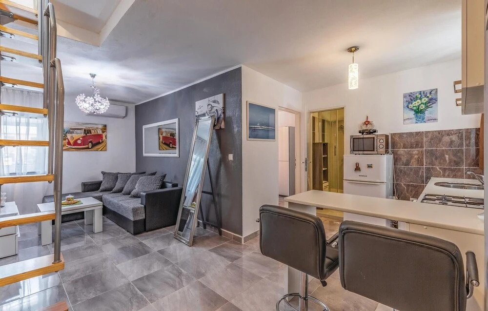 Amazing Apartment in Pula With Wifi and 2 Bedrooms