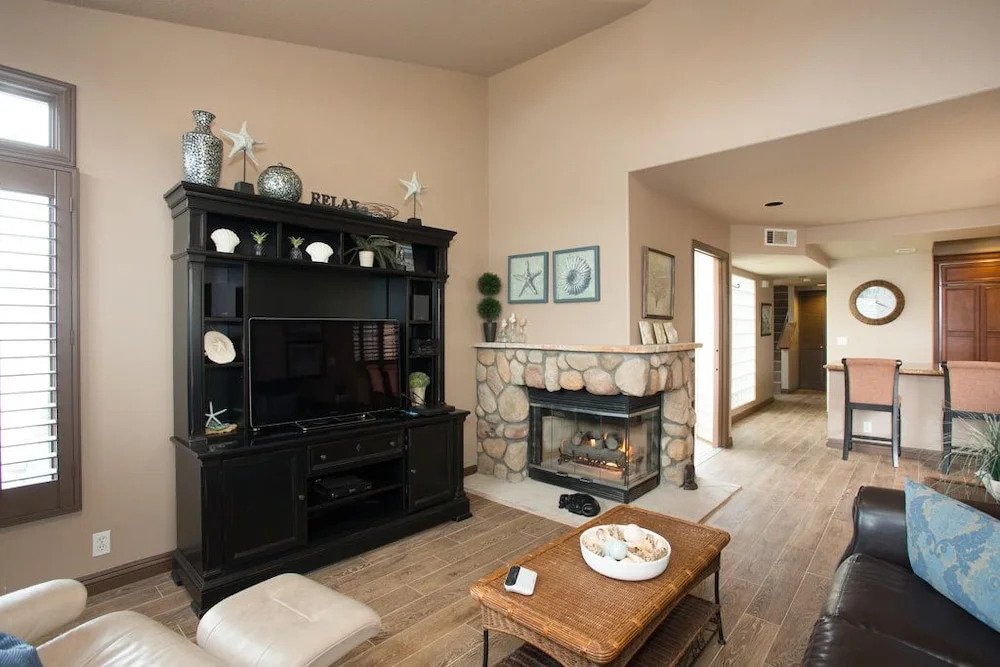 121.5 29th St Bon 3 Bedroom Duplex