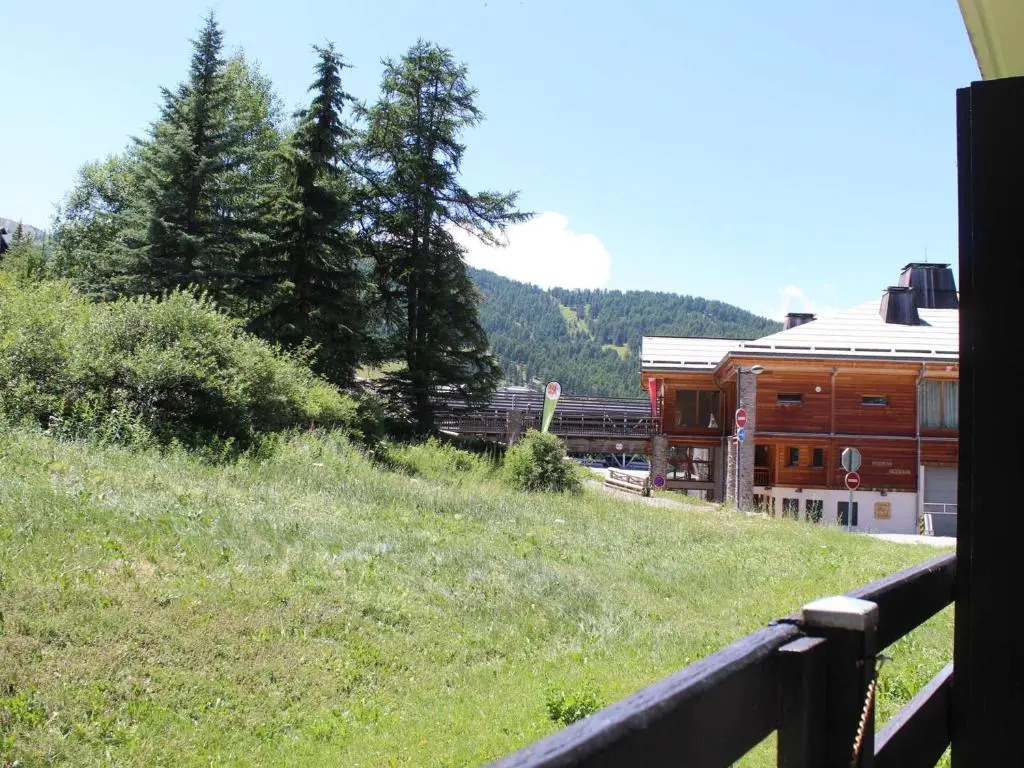Appartement Risoul, 2 pièces, 4 personnes - FR-1-330-520