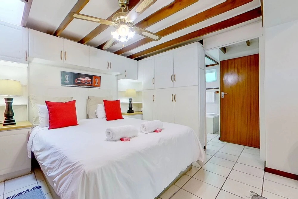 Executive Couples Suite Strand