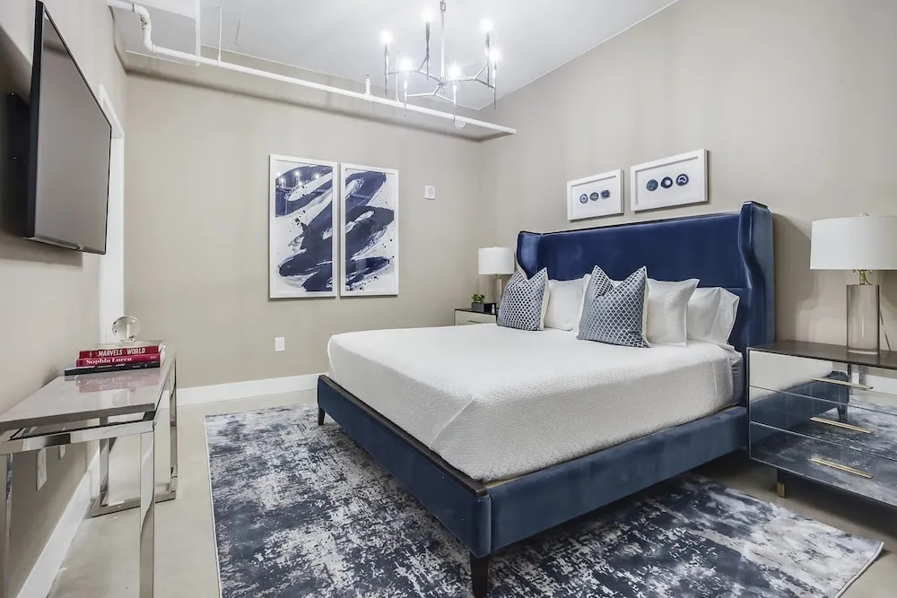 Neptune Loft