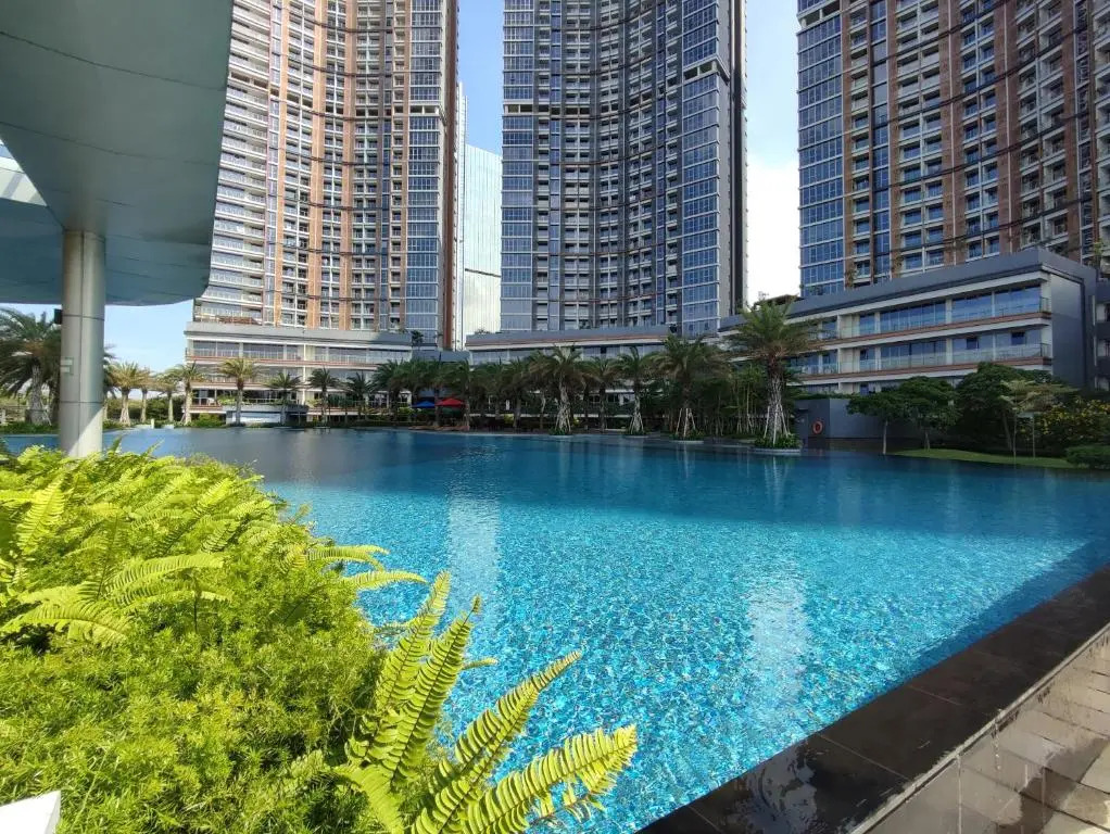 2 Room 3Beds near PIK Avenue with Beautiful View