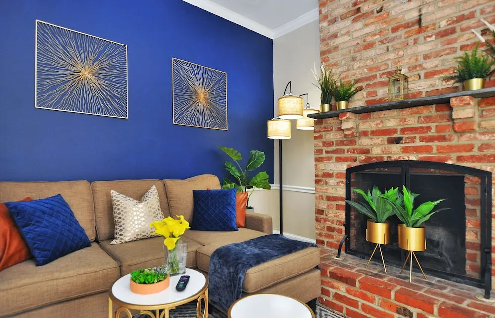 CH6 Beautiful Fully Furnished 2BR King Beds