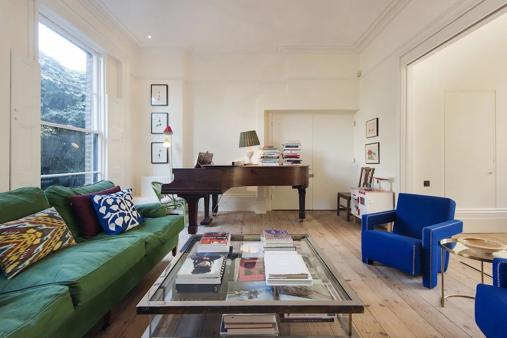 Vintage Shepherds Bush Home by Westfield London