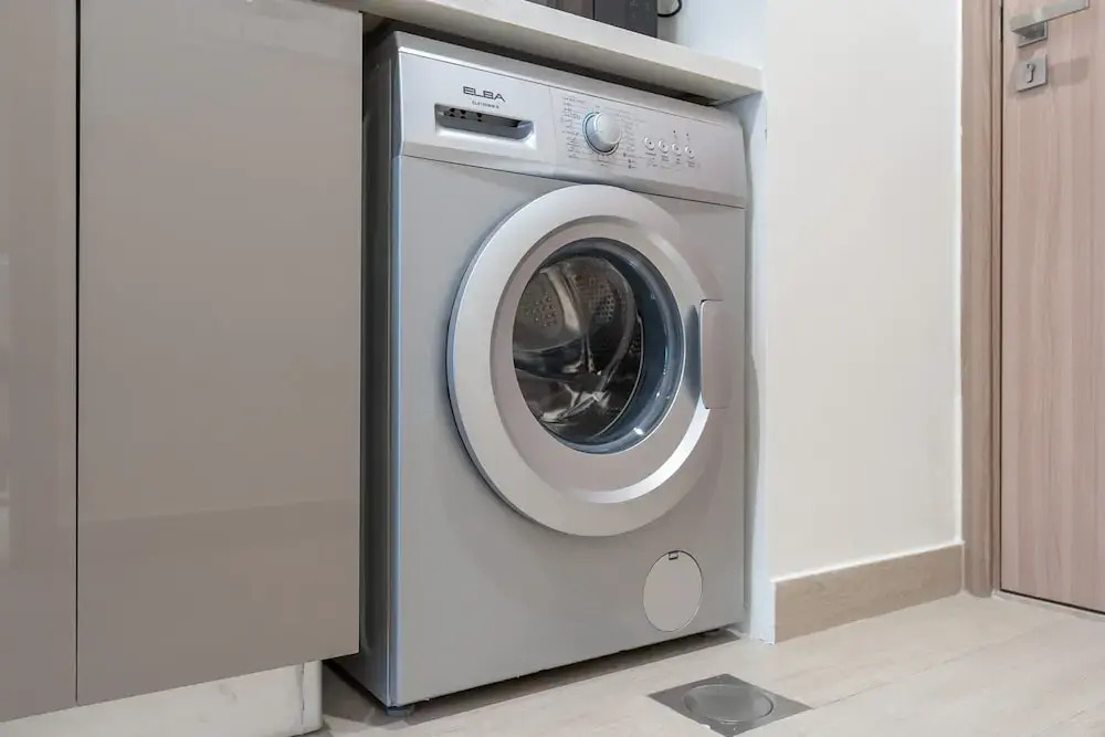 Homey Studio Apartment Perfect for 2 at Azizi Riviera 46