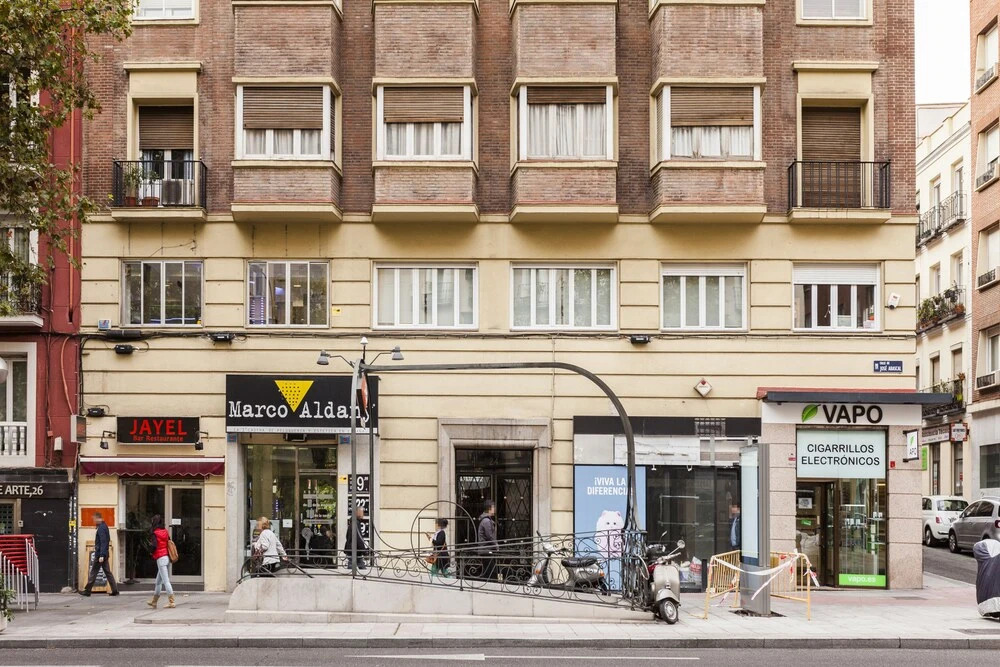 Jose Abascal Apartment by Flatsweethome