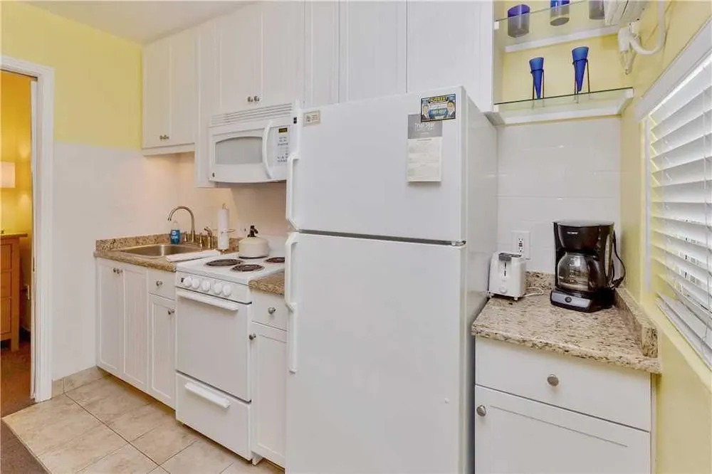Sea Rocket 26 - Studio Condo