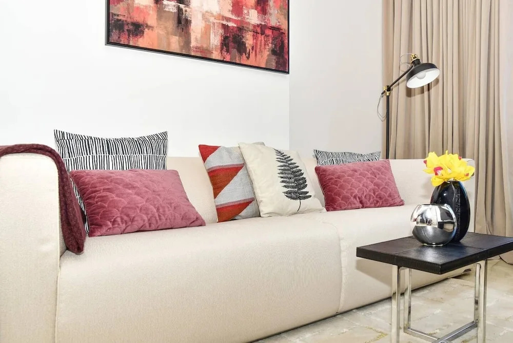 Stylish and Light Studio in Difc!