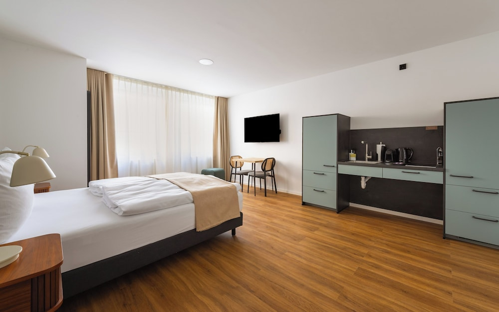 Limehome Leverkusen Wiesdorfer Platz