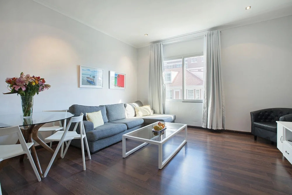 Polana Court 12 by CTHA