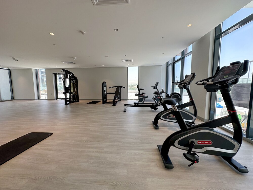 Luxury StayCation - Comfy Condo With Balcony In The Heart of Meydan