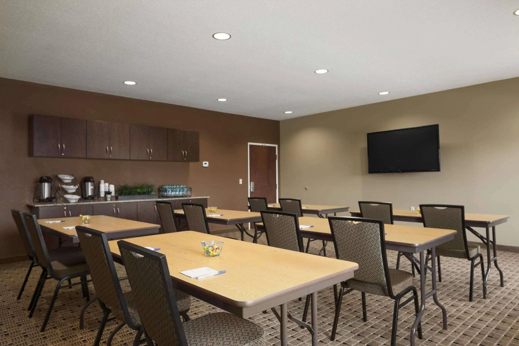 Microtel Inn & Suites by Wyndham St Clairsville - Wheeling
