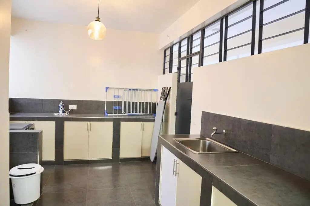Lovely 4-bedroom rental unit in Parklands, Nairobi