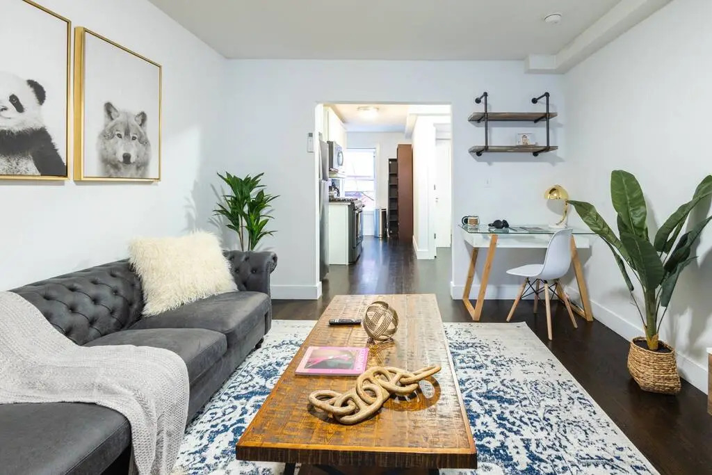 39-2 Renovated 3BR Prime Hudson Yards Area
