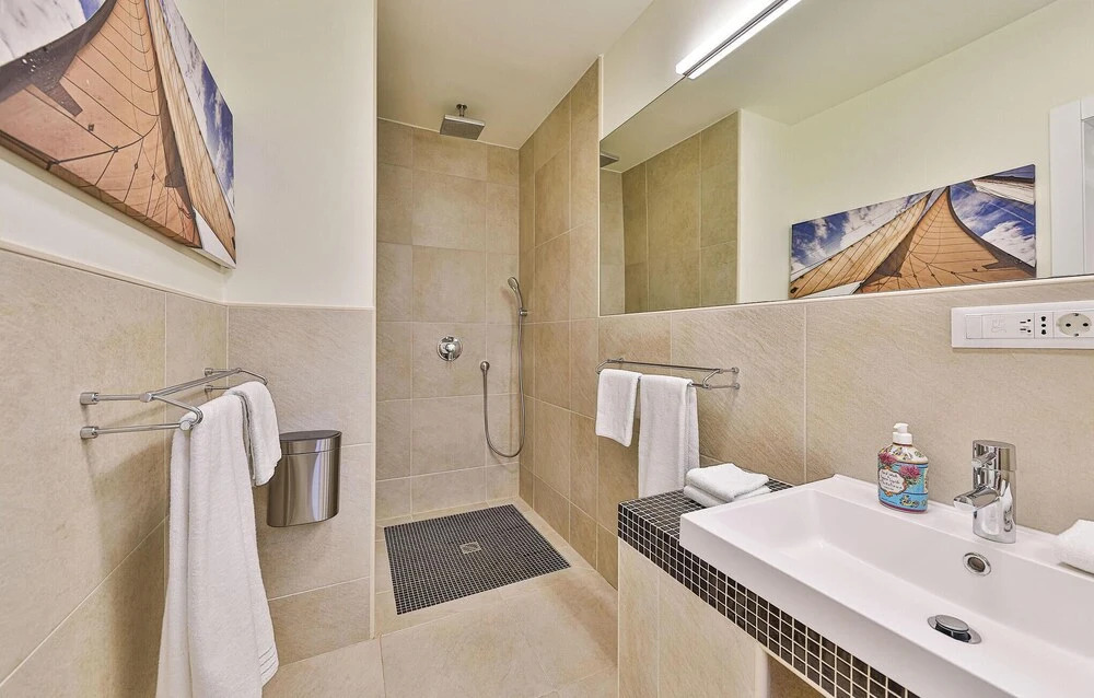 Beautiful Home in Orasac With 2 Bedrooms, Wifi and Outdoor Swimming Pool