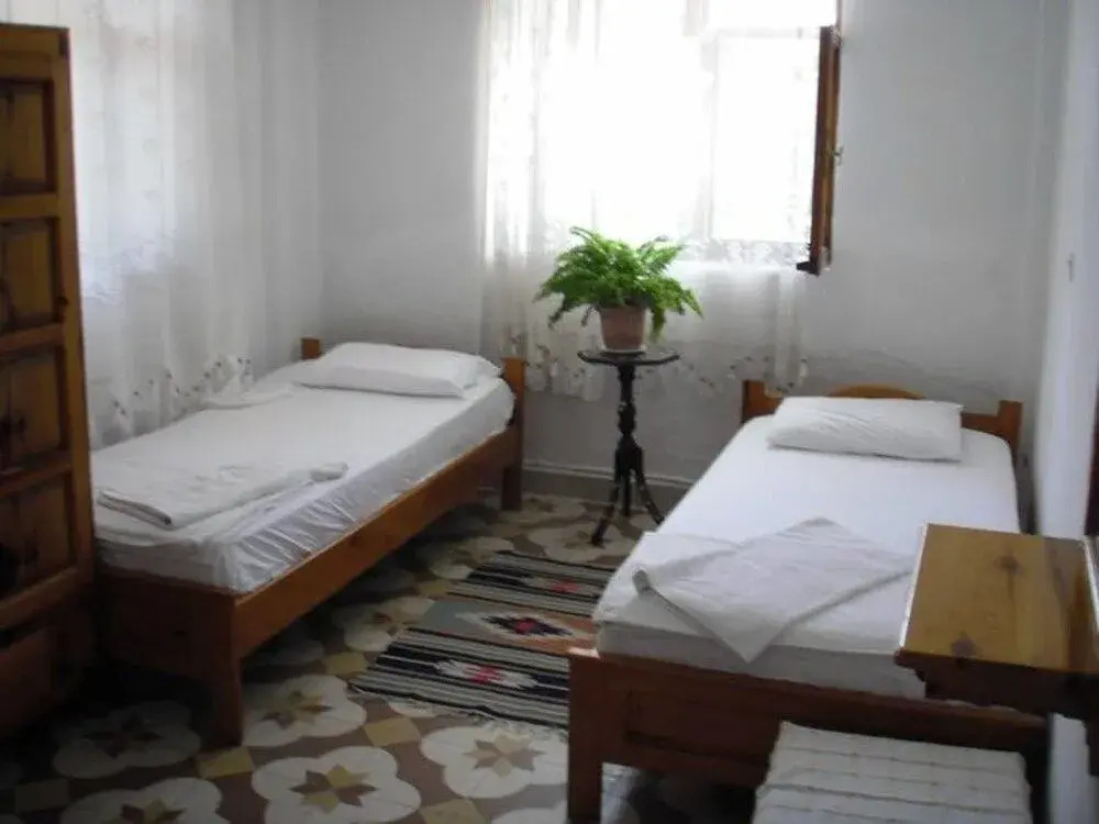 Kristal Motel