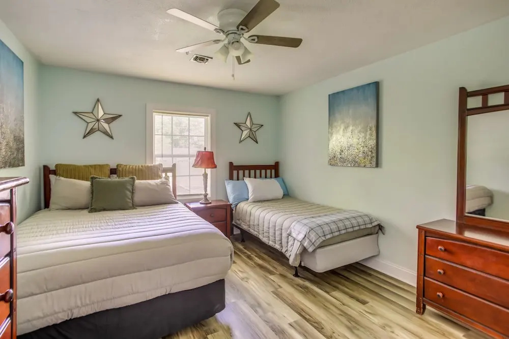 6 Mi to Public Beach! Myrtle Beach Home w/ Patio