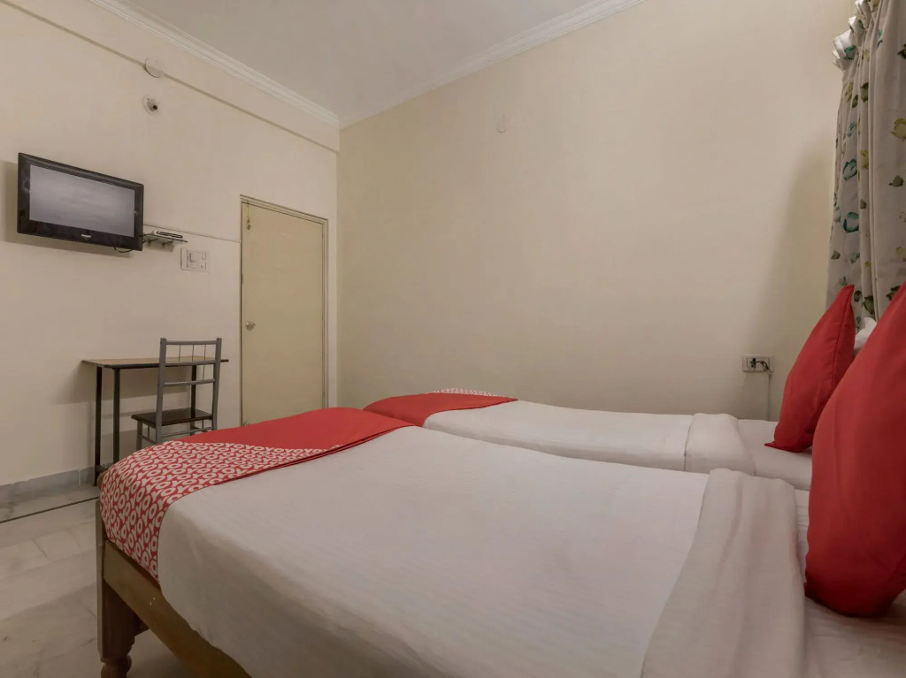 Valley View Apartments by OYO Rooms