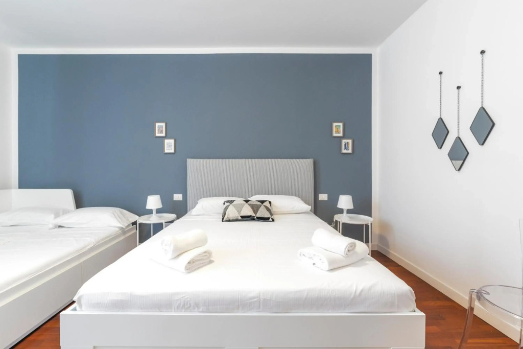 Roomy Apartment X6 close to Subway!