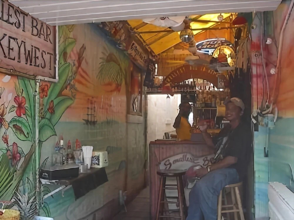 Smallest Bar Inn