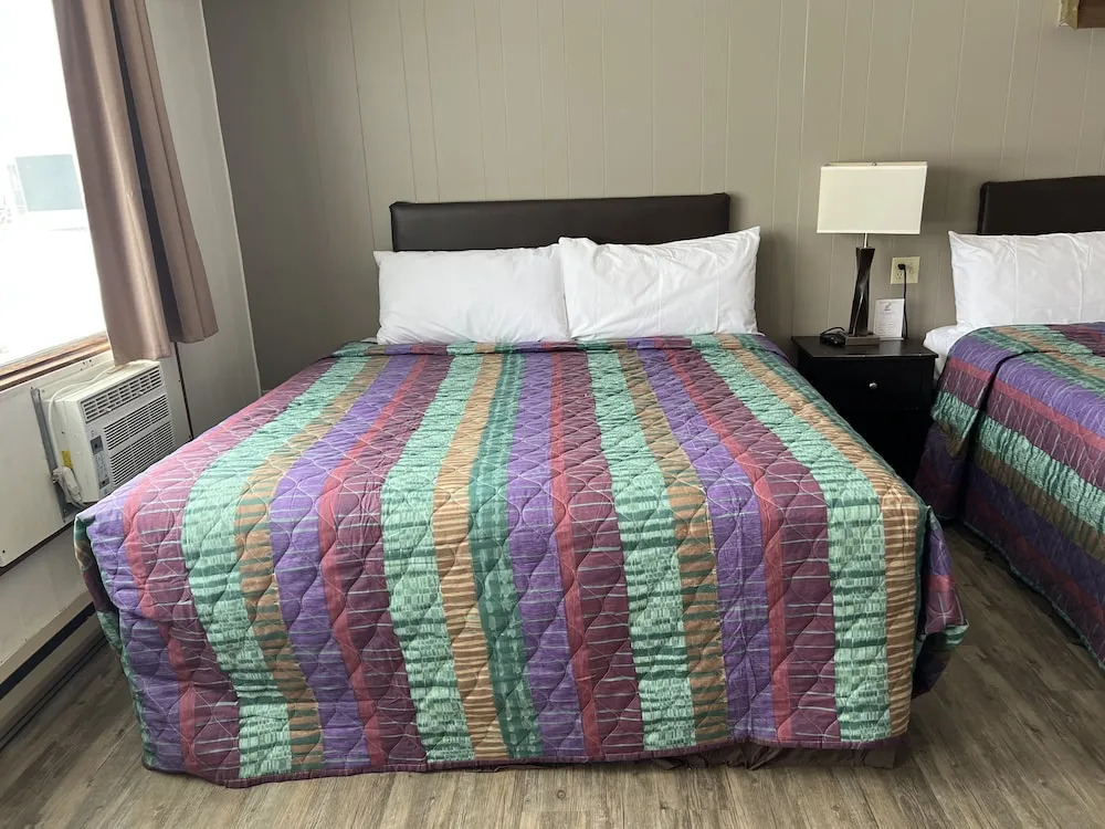 Moose Motel