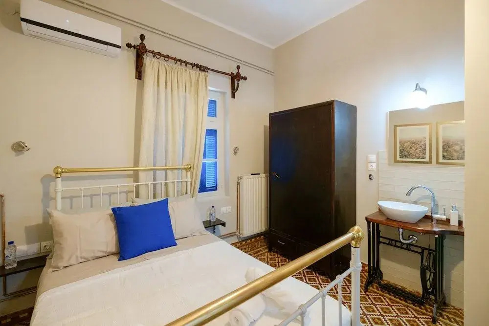Grandmas Chic Home in Chania Venetian Harbor