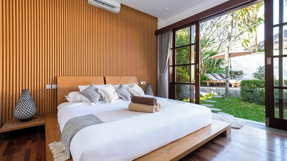 Villa Camilla 2 by Villa Finder