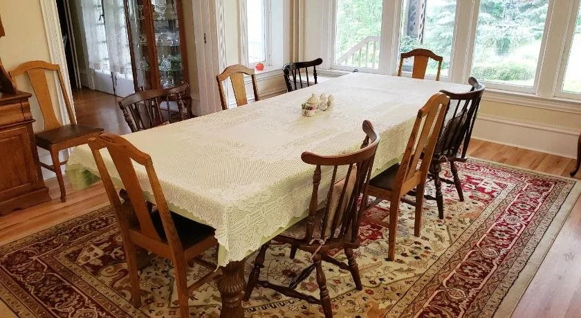 Hudson Manor Bed & Breakfast