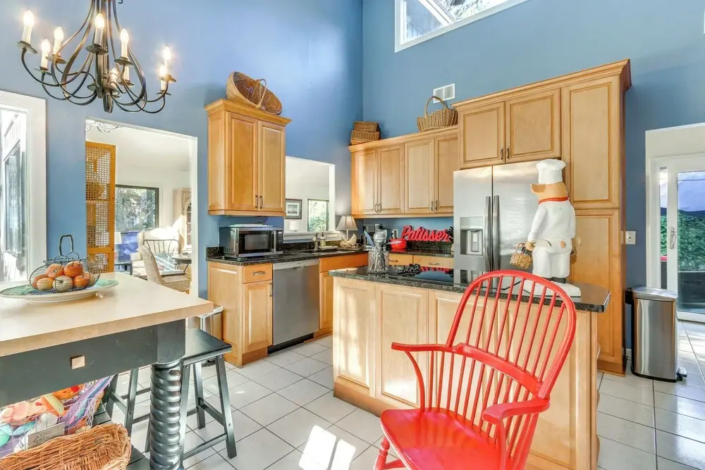2 Mi to Beach: Hilton Head Home w/ Furnished Deck