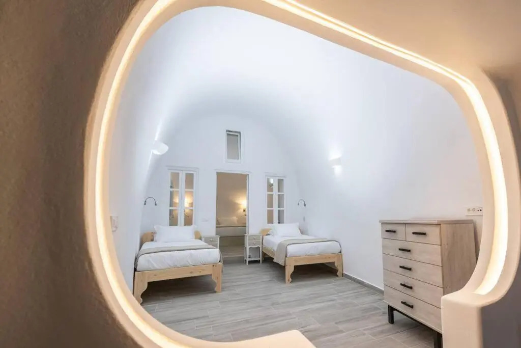 Vivid Caves 2 Bedroom Cavehouse