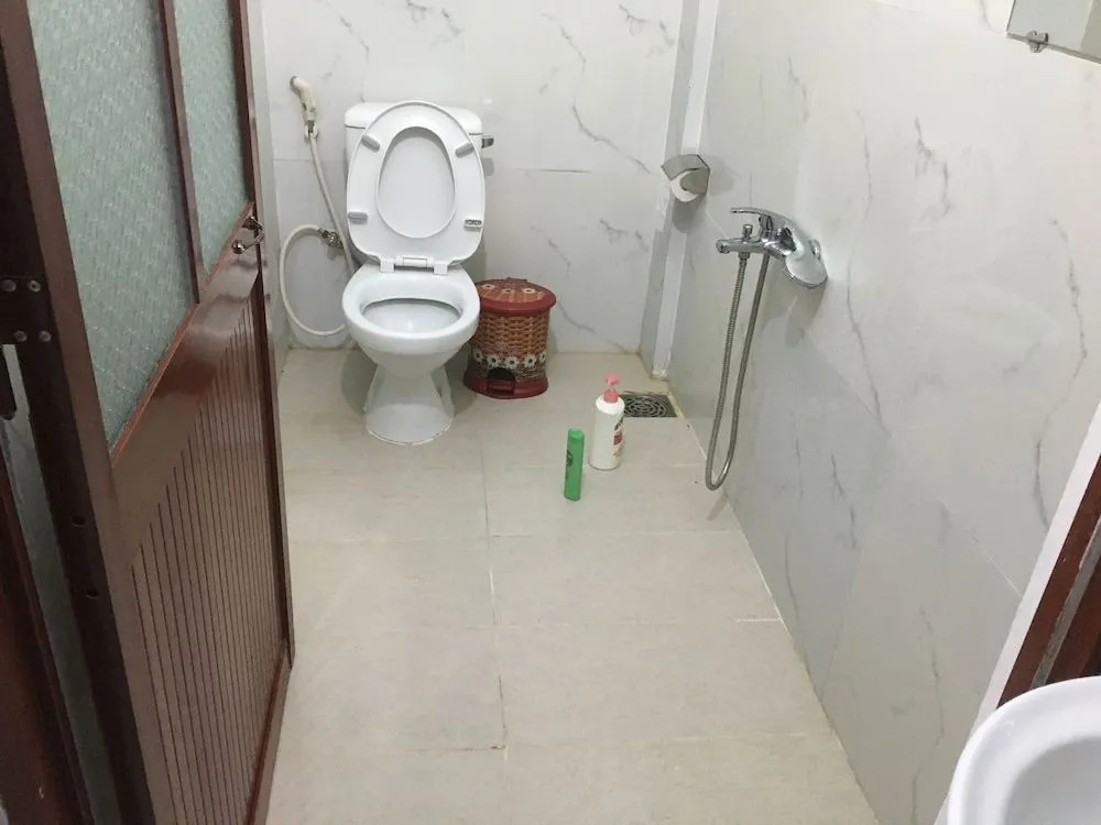 Khách sạn Ngọc Quỳnh