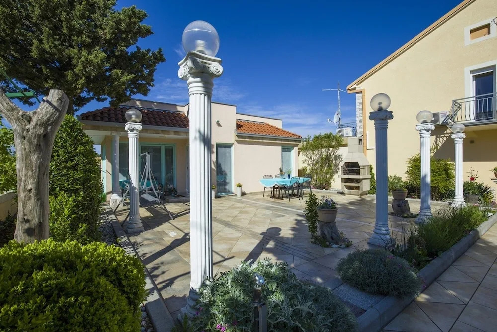 Villa Mary by Villas Guide