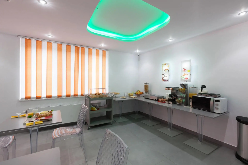 Hotel Phenix