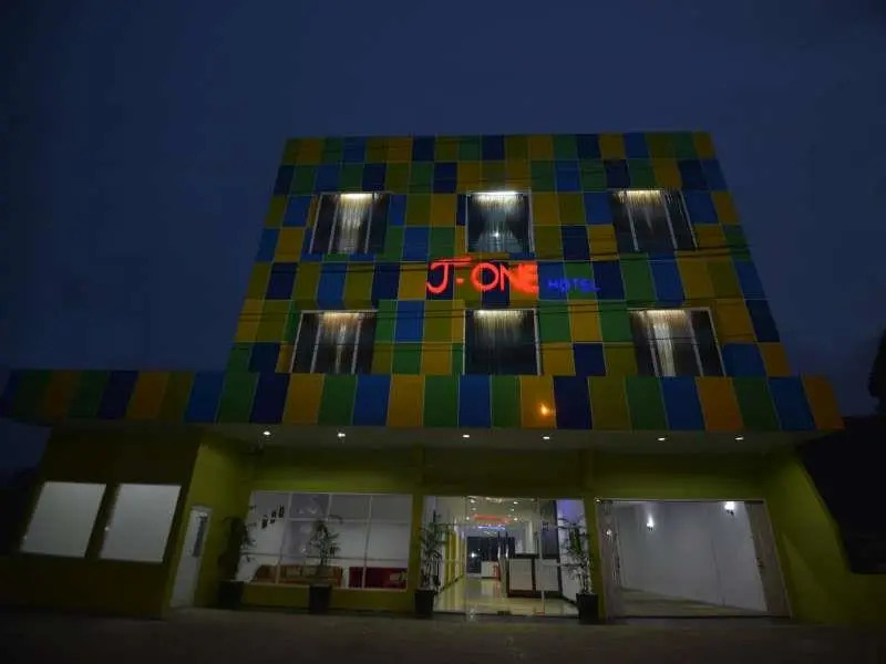 T-One Hotel