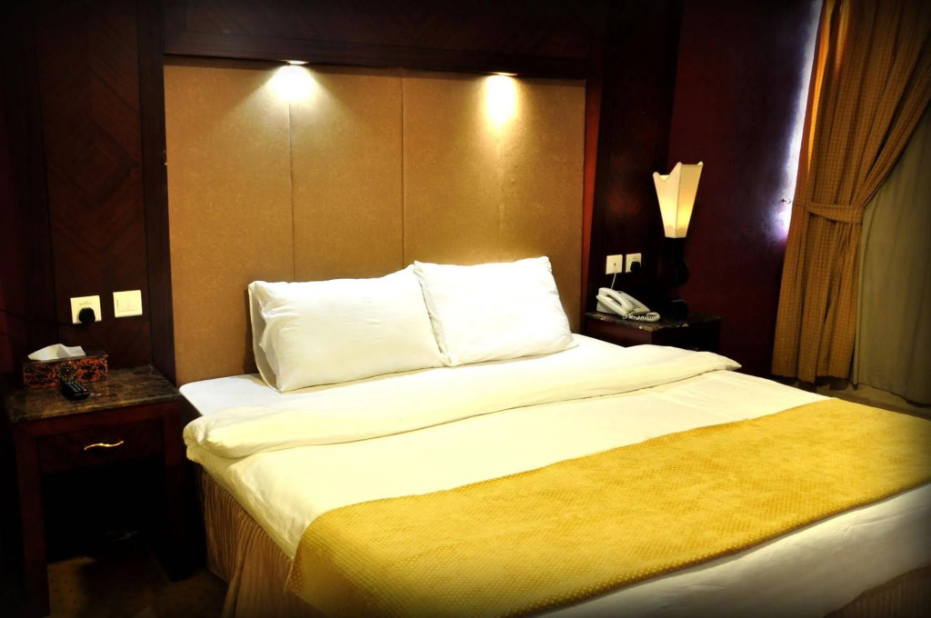 Al Higgi Hotel