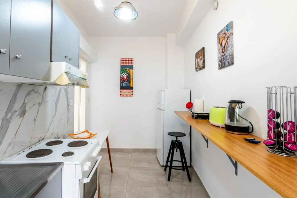 Psiri gem from In Vivo Apartments Spacious 1st floor Apartment with Balcony in Athens' historic center